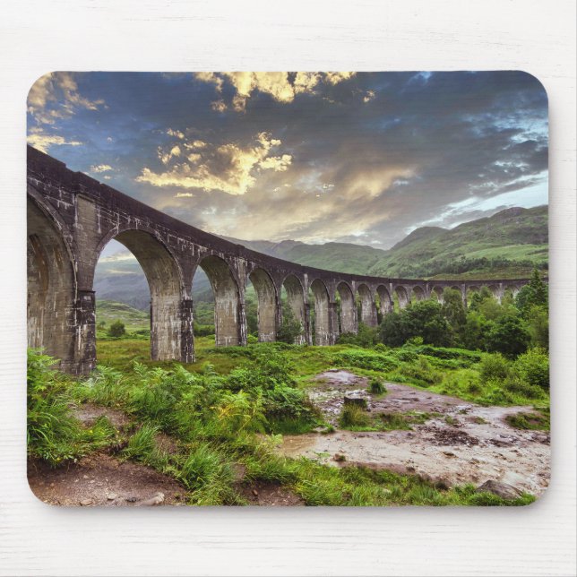 Mousepad Majestade Atemporal das Terras Altas (Frente)