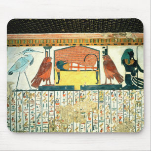 Mousepad Mamã em uma cama fúnebre com várias divindades