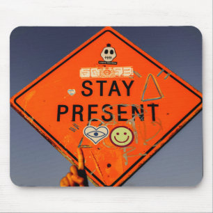 Mousepad Mantenha-Se Presente, Grafite De Sinal Laranja