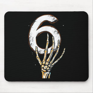 Mousepad Mão de Esqueleto Segurando o Número 6 Corresponden