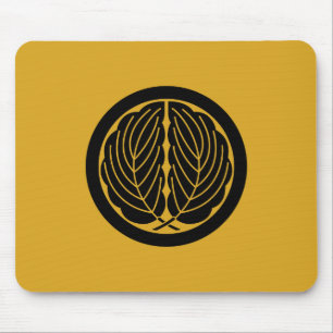 Mousepad Márcirca com folhas de carvalho abraçadas