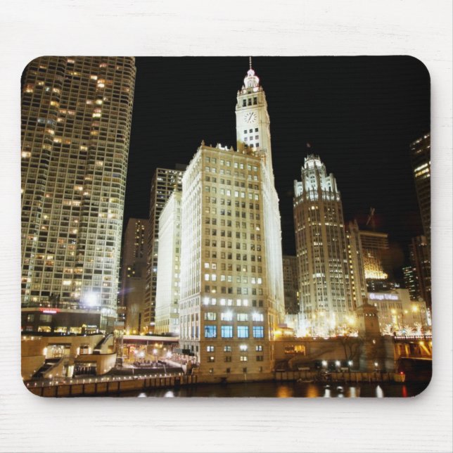 Mousepad Marco famoso de Chicago na noite (Frente)