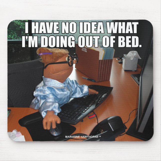 Mousepad Marianne Hawthorne no escritório (Frente)