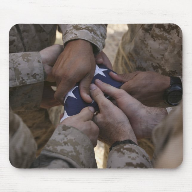 Mousepad Marines dobram uma bandeira americana (Frente)