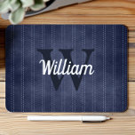 Mousepad Marinho Azul Vintage Pinstripe Monograma Retro<br><div class="desc">Este design apresenta um padrão de pinstripes brancas em um fundo azul marinho. Personalize-o com o seu monograma inicial em azul escuro e o seu nome no guião retrô branco.</div>