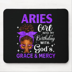 Mousepad Menina de Áries Dançando no Aniversário Mulheres N