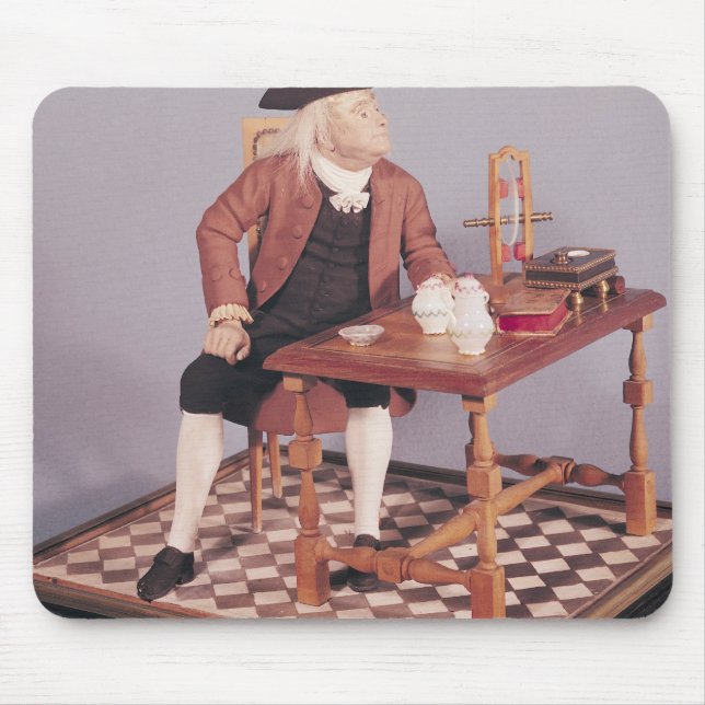 Mousepad Modelo de Benjamin Franklin em sua mesa (Frente)