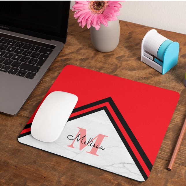 Mousepad Modern Red and Black Chevron Name Monogram (Criador carregado)