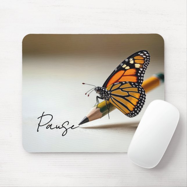 Mousepad Monarch Butterfly On Pencil With Text (Com mouse)