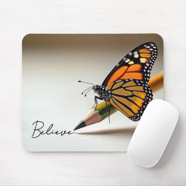 Mousepad Monarch Butterfly On Pencil With Text (Com mouse)