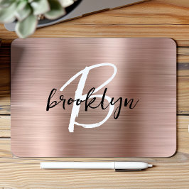 Mousepad Monograma branco preto com metal Dourado, com rosa