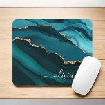 Mousepad Monograma Dourado de Geodo Azul Aqua Azul<br><div class="desc">Teal Aqua Blue Green and Gold Foil Agate Geode Monograma Belo Roteiro Nome Mousepad (mouse pad). Isto faz o perfeito doce 16, 13, 15, 16, 18, 21rua, 30, 40, 50, 60, 70, 80, 90, 100 anos, casamento, chá de panela, aniversário, de volta à escola, chá de fraldas, graduação ou presente...</div>