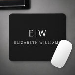 Mousepad Monograma Moderno Minimalista Preto e Branco<br><div class="desc">Apresentando nossa Coleção de Monogramas Modernos Minimalistas Pretos e Brancos: adote simplicidade e sofisticação com nossos designs minimalistas, curados para elevar seu estilo sem esforço. Feita de olho na estética moderna, essa coleção apresenta designs negras e brancos elegantes, acentuados por monogramas personalizados. De papelaria chic a acessórios versáteis, nossa coleção...</div>