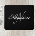 Mousepad Monograma Personalizado Único de Nomes Preto e Bra<br><div class="desc">Design de Monograma Personalizado de Nome Preto e Branco Único para qualquer pessoa.</div>