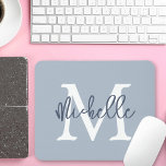 Mousepad Monograma Simples Script Inicial Dusty Blue<br><div class="desc">Nome Simples do Monograma Script Inicial Azul Empoeirado. É fácil personalizar.</div>