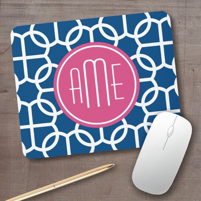 Mousepad Monogramas de padrão geométrico rosa-quente e azul (Personalized mousepad - add your custom text)