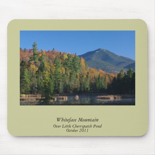 Mousepad Montanha Whiteface sobre Pequeno Pond de Cherrypat (Frente)