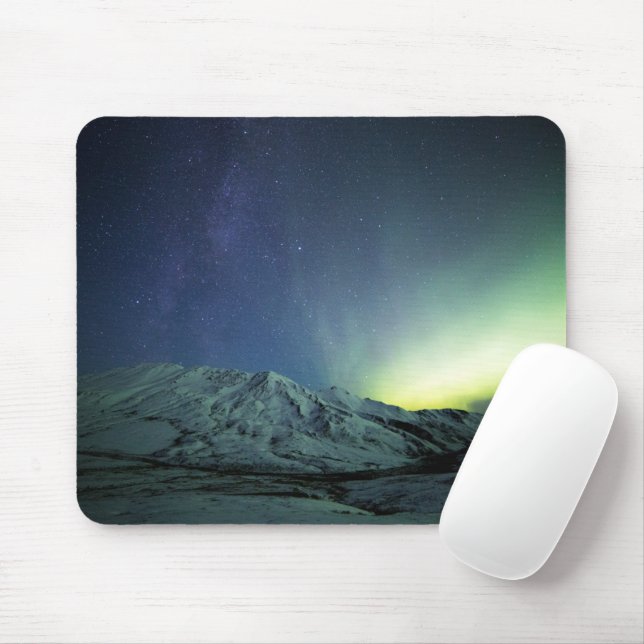 Mousepad Montanhas | Aurora Borealis e Via Látea do Alasca (Com mouse)