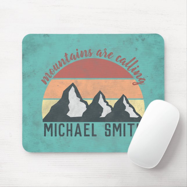 Mousepad Montanhas pastéis vintage estão chamando monograma (Com mouse)