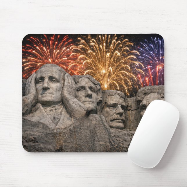 Mousepad Mount Rushmore Humor with Fireworks (Com mouse)