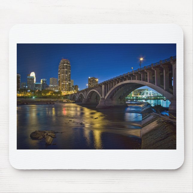 Mousepad MplsSkyline3rdAveBridgeNightview_rs.jpg (Frente)