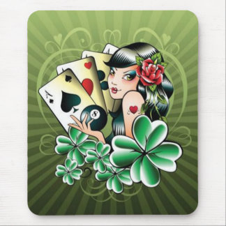 Mousepad Mulher com cartões e trevos - busepad