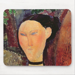 Mousepad Mulher com um Neckband de veludo, c.1915