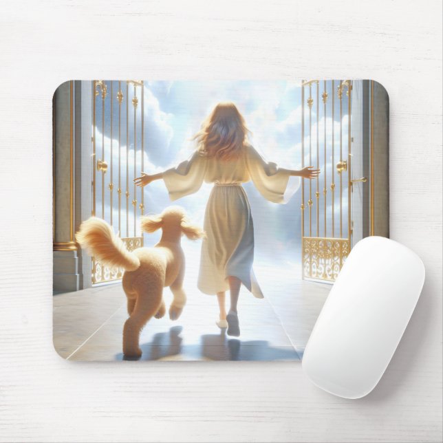 Mousepad Mulher e Goldendoodle na Porta do Céu (Com mouse)