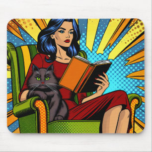 Mousepad Mulher em estilo pop art de quadrinhos lendo e gat