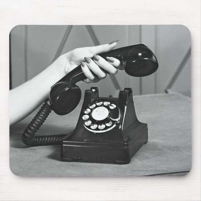 Mousepad Mulher que pegara o telefone próximo acima da mão (Frente)