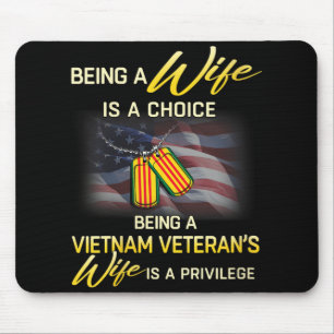 Mousepad Mulheres Sendo Uma Mulher Veterana Vietnã É Privil