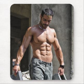 Mousepad Músculo do trabalhador da construção sem camisa co
