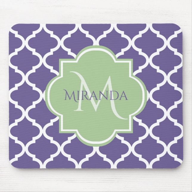 Mousepad Na moda Purple Quatrefoil e Nome Monograma Verde (Frente)
