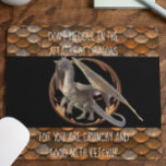 Mousepad Não se meta em assuntos de dragões engraçado<br><div class="desc">Este design foi criado através da arte digital. Pode ser personalizado na área fornecer ou personalizar escolhendo o clique para personalizar mais opções e alterando o nome, as iniciais ou as palavras. Você também pode alterar a cor e o estilo do texto ou excluir o texto de um design de...</div>