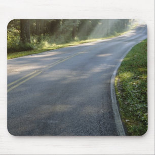 Mousepad Nascer do sol através do nevoeiro ao lado do Rio 