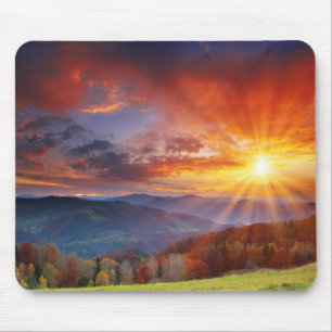 Mousepad Nascer do sol majestoso na paisagem das montanhas