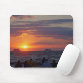 Mousepad Navios Que Passam Sob Pista De Mão Solar Em Queda