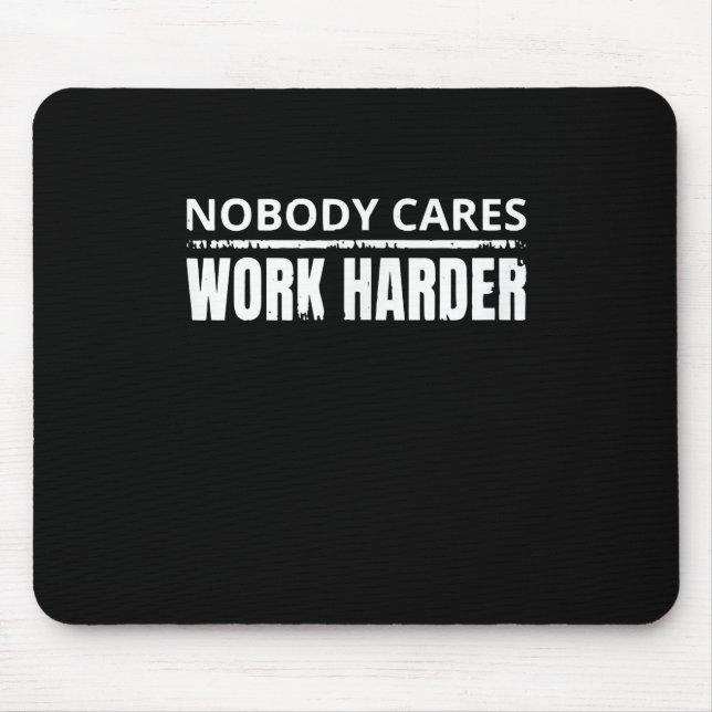 Mousepad Ninguém se importa de trabalhar com mais Malhação  (Frente)