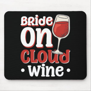 Mousepad Noiva Sobre Vinho Em Nuvem 1