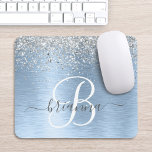 Mousepad Nome do Monograma da Glitter de Prata de Metal Bru<br><div class="desc">Personalize facilmente este design da pastilha chic do mouse moderna com brilho bonito prateado em um fundo metálico azul escovado.</div>