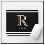 Mousepad Nome do Monograma Personalizado Branco Preto Moder<br><div class="desc">Este único PAD MOUSE apresenta um monograma de três cores — olhe atentamente e você verá por si mesmo. Isto é colocado sobre um fundo negro. Qualquer pergunta design,  envie um e-mail para charmdesignstudio@rcn.com e ficaremos muito satisfeitos em ajudar.</div>