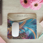 Mousepad Nome Manuscrito Moderno Fractal Azul Dourado<br><div class="desc">Este design também está disponível em outros modelos de telefone. Escolha o tipo de dispositivo para ver outras capas para iPhone,  Samsung Galaxy ou Google. Alguns estilos podem ser alterados selecionando Estilo,  se essa for uma opção.</div>