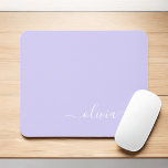 Mousepad Nome Moderno do Monograma de Script Girly Roxo da<br><div class="desc">Monograma Roxo lavanda Adicionar Seu Próprio Nome Mousepad (Pad Do Mouse). Isto faz o doce e perfeito aniversário de 16 anos,  casamento,  chá de panela,  aniversário,  chá de fraldas ou festa de solteira presente para alguém que ama luxo de luxo e estilos quíticos.</div>