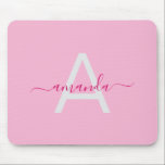 Mousepad Nome Personalizado e Monograma Rosa Simples<br><div class="desc">Adicione um toque de charme ao seu espaço de trabalho com este simples nome personalizado rosa-menina e um mouse-mouse monograma. Com um fundo cor-de-rosa suave e uma tipografia elegante, este mouse de na moda pode ser personalizado com seu nome e inicial para um toque pessoal. Perfeito para casa, escola ou...</div>