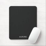 Mousepad Nome Personalizado Negro Elegante -<br><div class="desc">Atualize o seu espaço de trabalho com este elegante e na moda mousepad com fundo preto a jato e o seu nome personalizado em tipografia moderna e limpa. Perfeito para uso doméstico e no escritório, este mousepad personalizado adiciona um toque de elegância e individualidade à sua mesa. Um presente pensativo...</div>