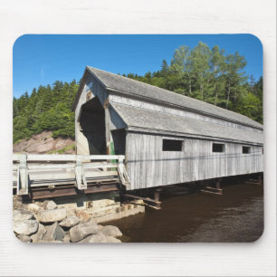 Mousepad Novo Brunswick, Canadá. Rio Irlandês coberto
