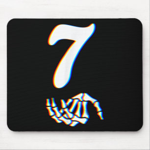 Mousepad Número 7 Correspondente à Mão de Esqueleto do Meme