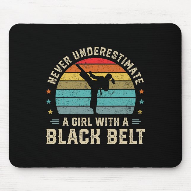 Mousepad Nunca Subestime A Garota Com Um Caratê Negra (Frente)