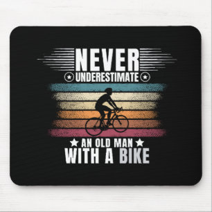 Mousepad Nunca Subestime um Homem Velho numa Bicicleta