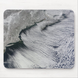 Mousepad Nuvens através dos céus do Atlântico Norte